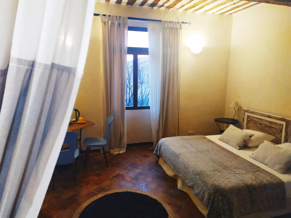 Chambre D'Hotes Face Au Lavoir Methamis Ngoại thất bức ảnh