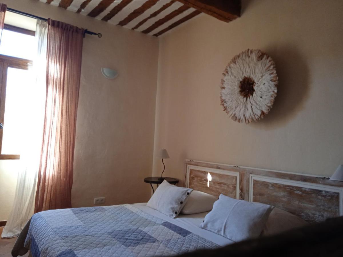 Chambre D'Hotes Face Au Lavoir Methamis Ngoại thất bức ảnh
