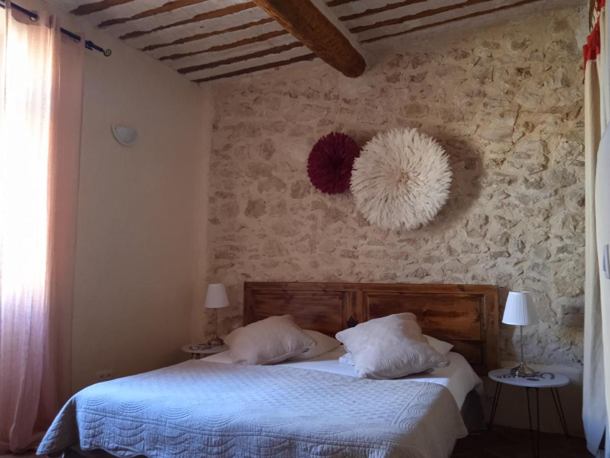 Chambre D'Hotes Face Au Lavoir Methamis Ngoại thất bức ảnh